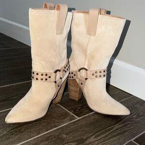 DINGO WOMEN'S DANCING QUEEN HARNESS FASHION BOOTIES - SNIP TOE